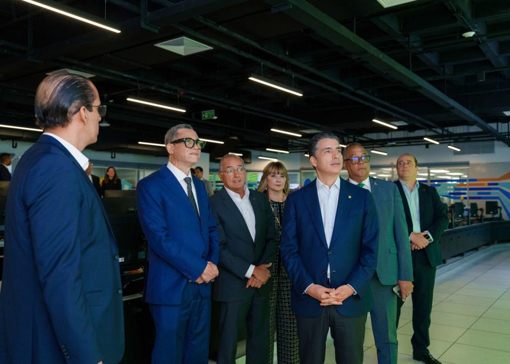 En la visita, se dio a conocer el modelo de formación e innovación tecnológica del Banco Popular Dominicano.
