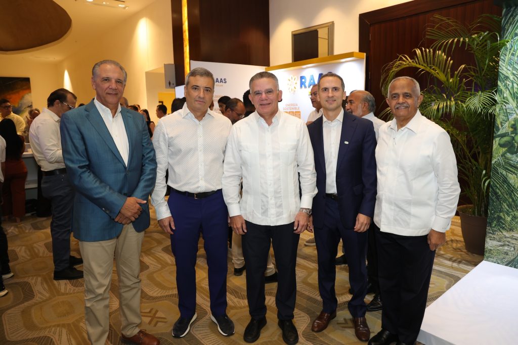 José Ramón Peralta, Guillermo Liberman, Pedro Brache, Carlos Grullon y Osmar Benitez