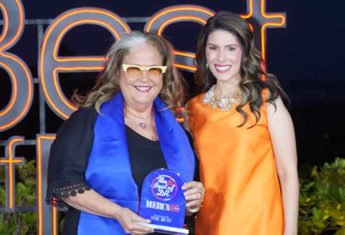 Lil Esteva Vicepresidenta Ejecutiva de Induveca y Sarah de Moya de Revista Mercado.