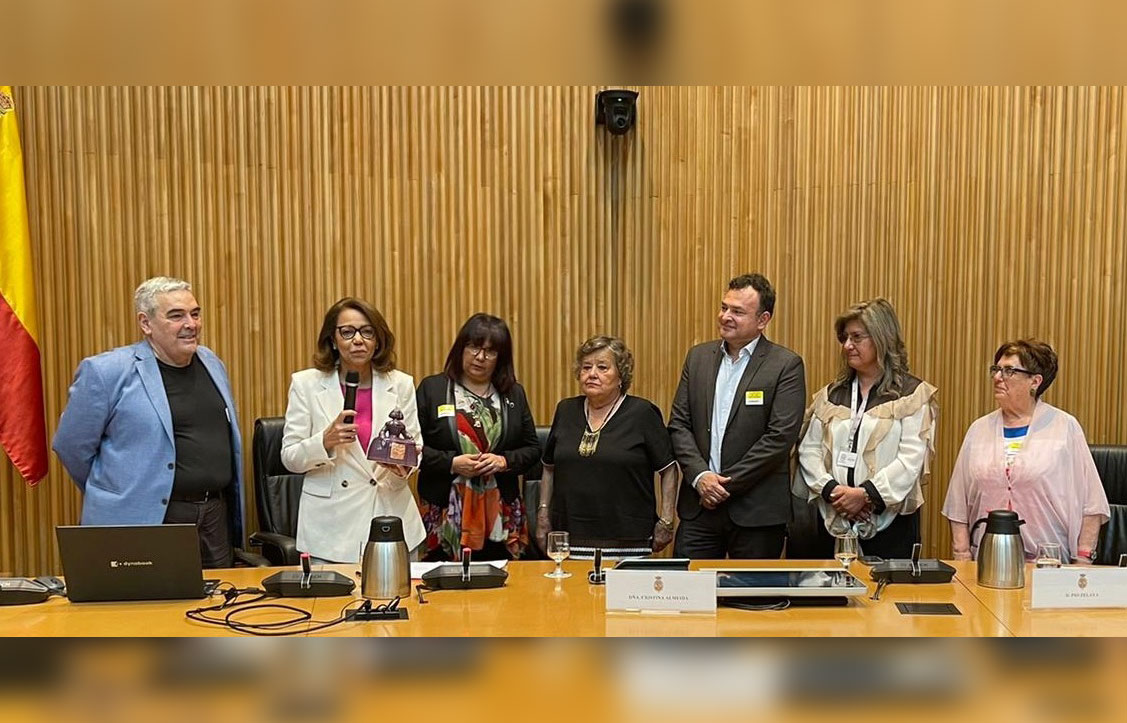 Bernarda Jiménez recibe en Madrid Premio de la Red Transnacional de Mujeres